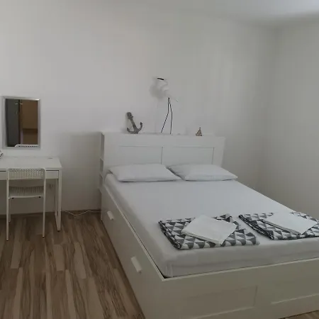Apartements Janja شقة أوروبيتش
