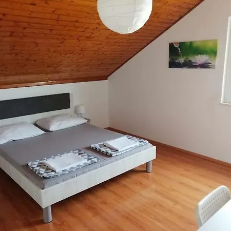 Apartements Janja *